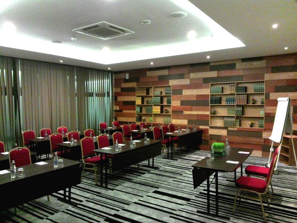 Fairfield By Marriott Bali Kuta Ngurah Rai Kuta (Bali) Exterior photo