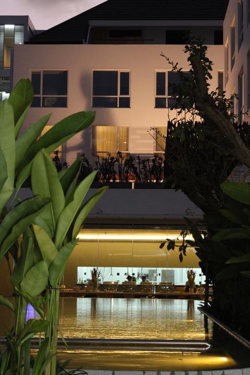 Fairfield By Marriott Bali Kuta Ngurah Rai Kuta (Bali) Exterior photo